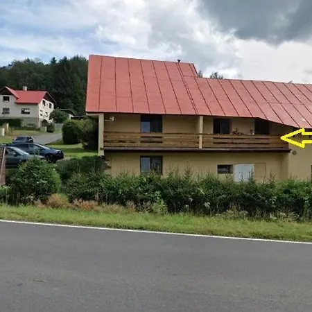 Apartmán S Výhledem Na Jezerní Stěnu *