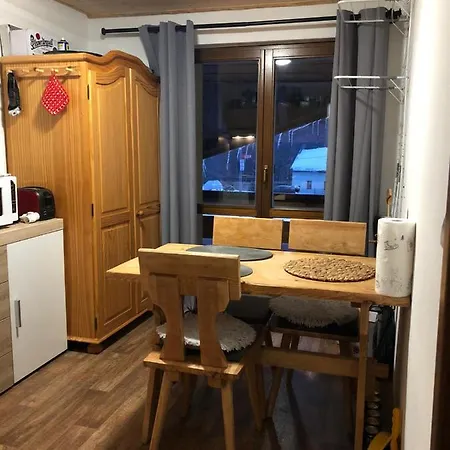 Apartmán S Výhledem Na Jezerní Stěnu *
